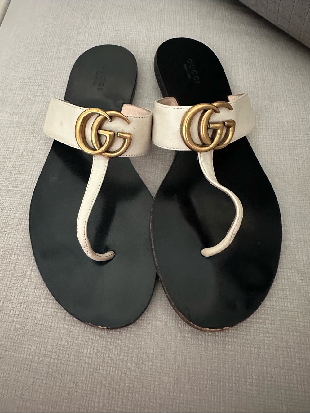Gucci Black & White Leather GG Thong Sandals